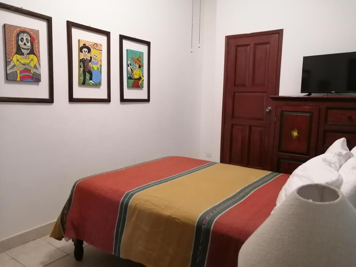 Hotel Alborada Allende 圣米格尔－德阿连德 外观 照片