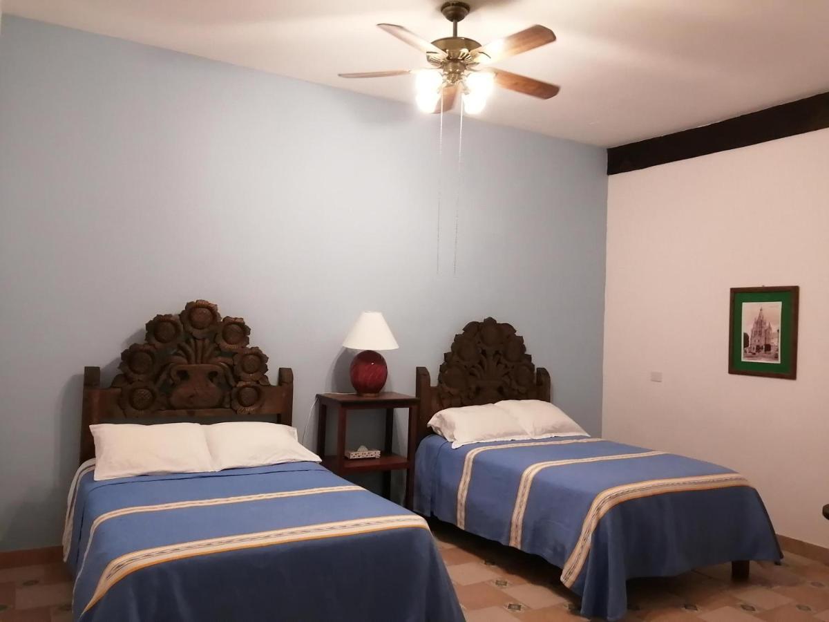 Hotel Alborada Allende 圣米格尔－德阿连德 外观 照片